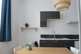 Квартира сдается в аренду за 1 500 € в месяц в Valenciennes, Rue des Récollets