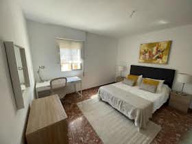 Privé kamer te huur voor € 600 per maand in Málaga, Calle Arlanza