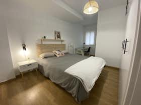 WG-Zimmer zu mieten für 400 € pro Monat in Reus, Riera d'Aragó