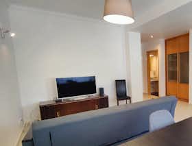 Apartamento en alquiler por 2500 € al mes en Cascais, Praceta Manuel Nunes Manique