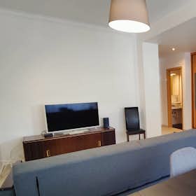Appartement à louer pour 2 500 €/mois à Cascais, Praceta Manuel Nunes Manique