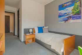Отдельная комната сдается в аренду за 550 € в месяц в Trento, Via dei Solteri