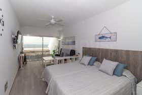 单间公寓 正在以 €1,200 的月租出租，其位于 Las Palmas de Gran Canaria, Calle Nicolás Estévanez