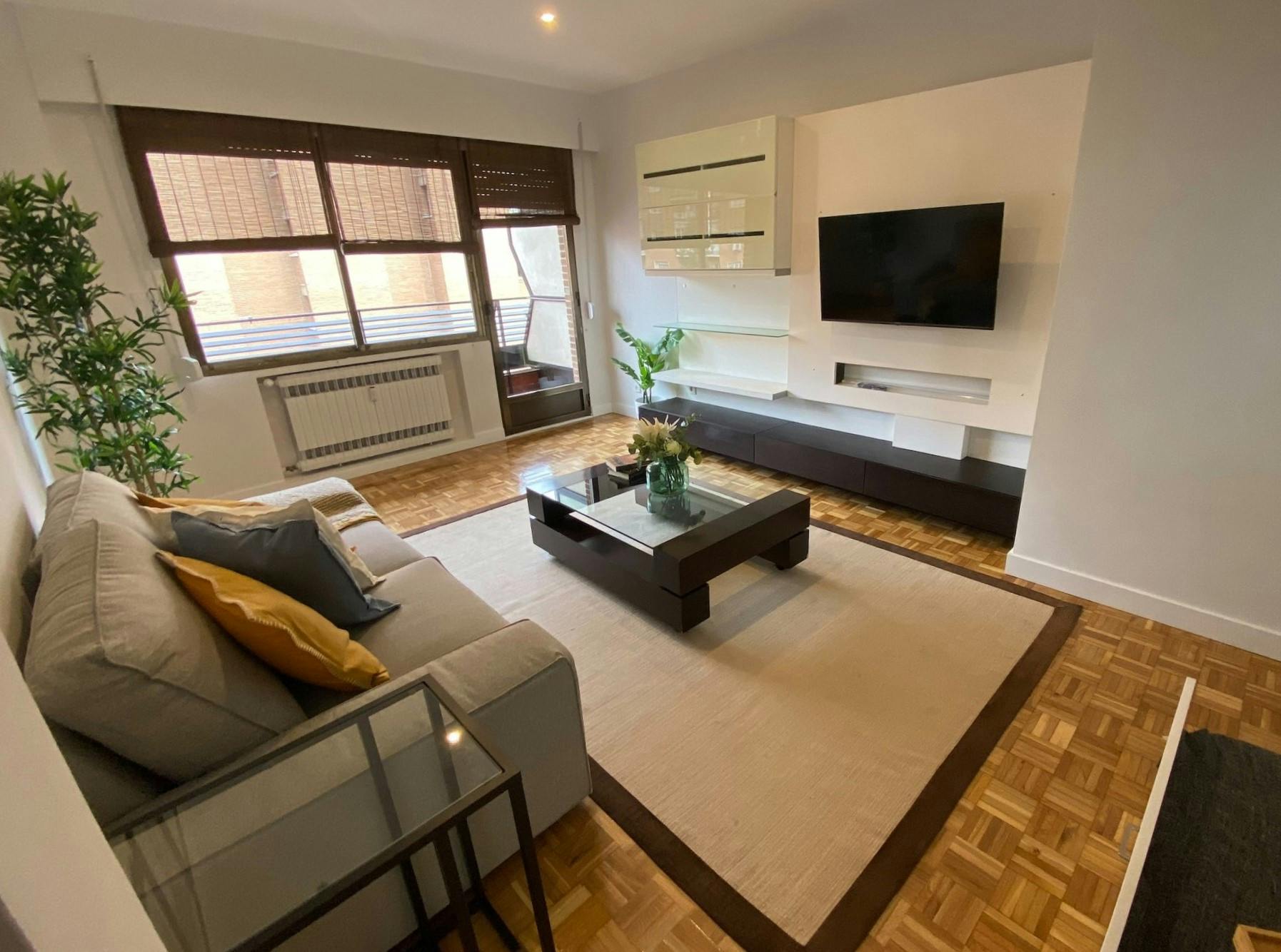 Paseo de la Reina Cristina, Madrid Madrid