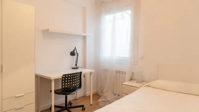 3-Bedroom Apartment in Calle de Seseña, Madrid (1367152) room image 2