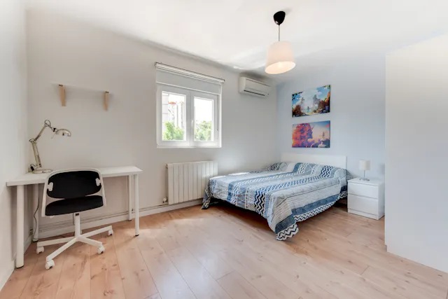 Private room in Calle Escalona, Madrid (1367183) room image 1
