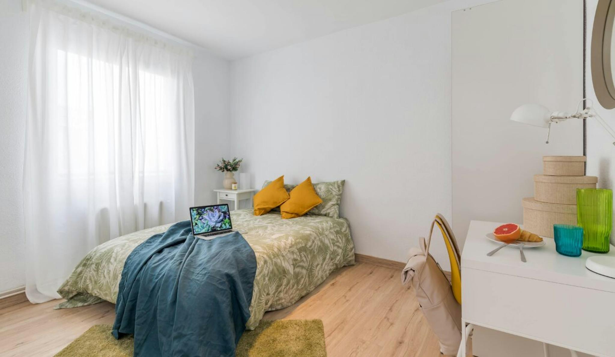 Calle de Castilla, Madrid preview