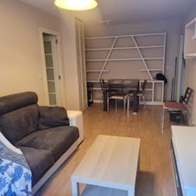Apartment for rent for €1,350 per month in Valencia, Avenida Instituto Obrero de Valencia