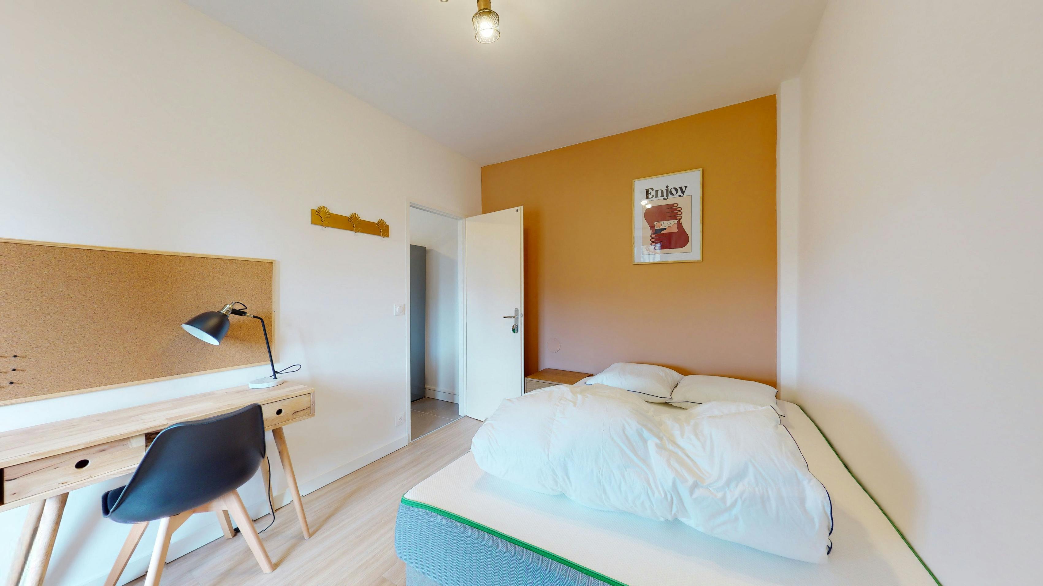 Single room Marseille, 10m² — photo 141