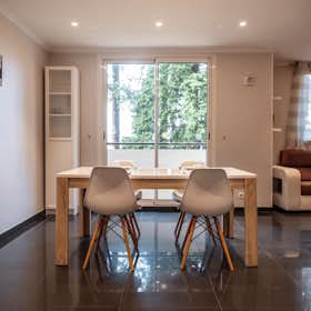 Квартира за оренду для 1 973 EUR на місяць у Nice, Avenue Sainte-Marguerite