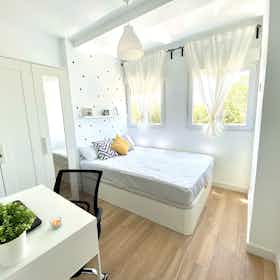 Отдельная комната сдается в аренду за 420 € в месяц в Getafe, Plaza Jiménez Díaz