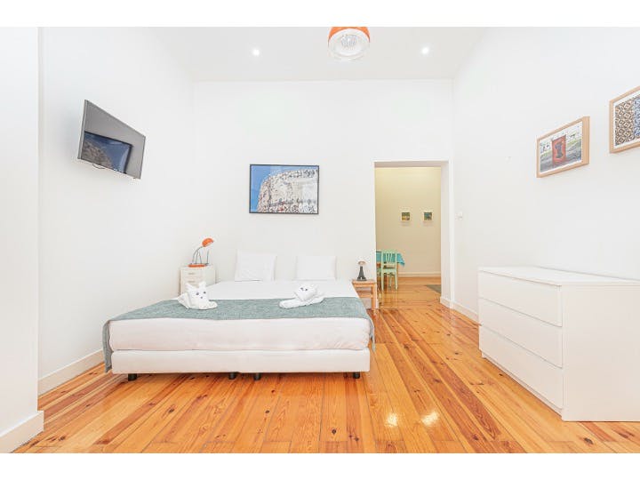 Largo do Calvário, Lisbon preview