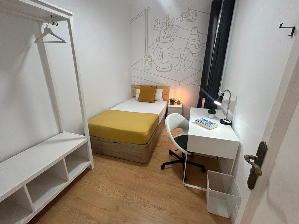 Carrer de Jonqueres, Barcelona preview