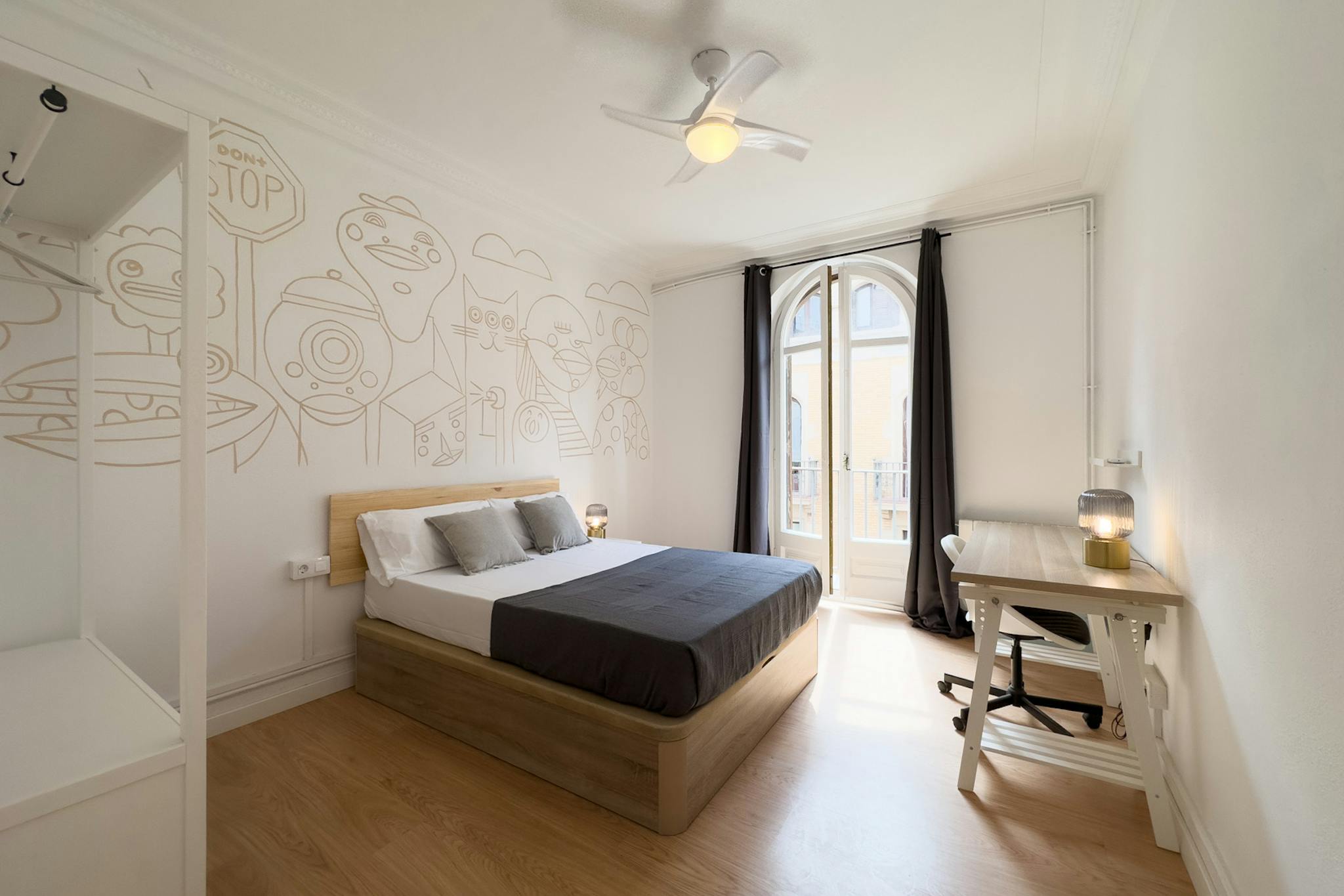 Carrer de Jonqueres, Barcelona preview