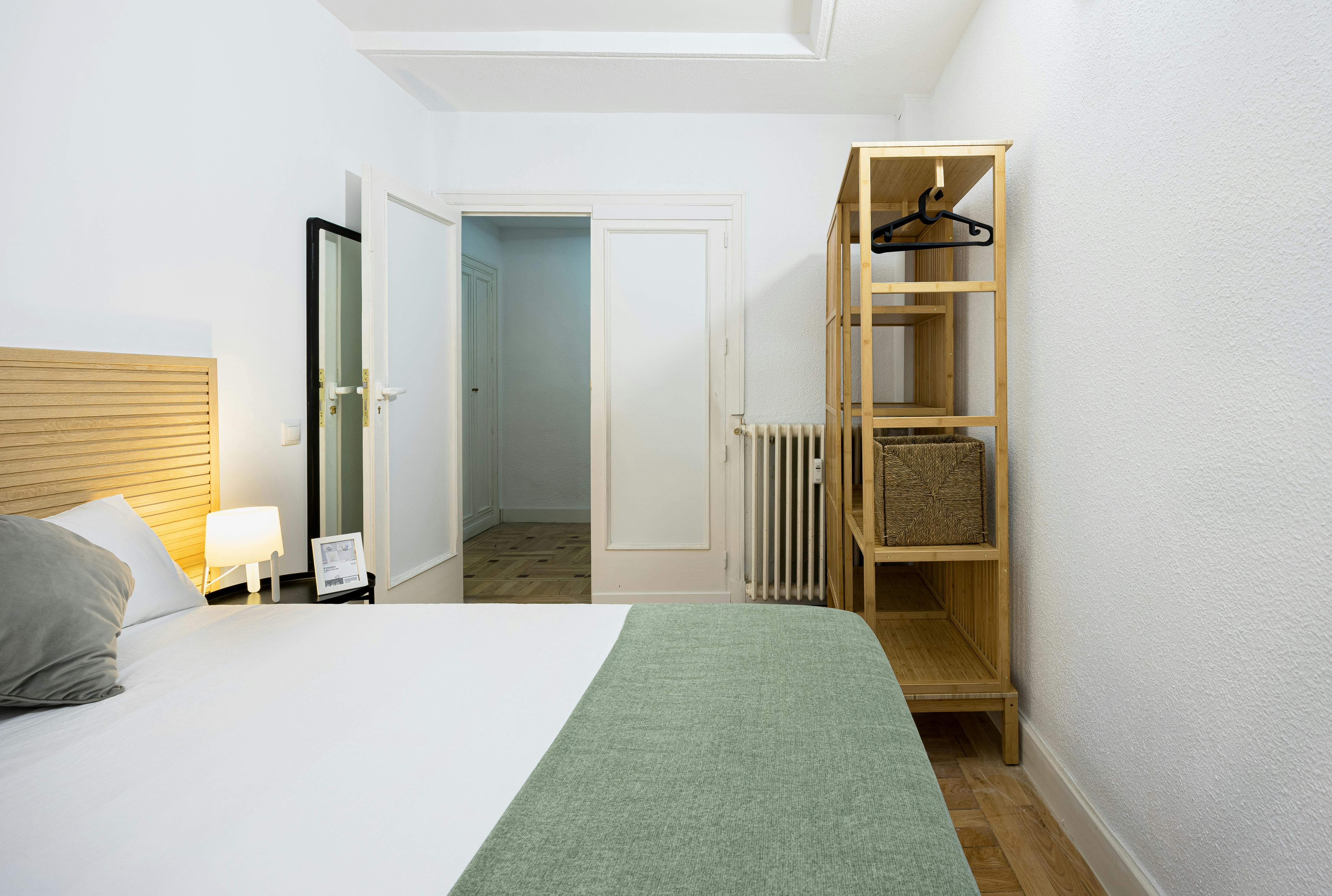 Plaza del Conde del Valle de Súchil, Madrid preview