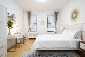 Appartement te huur voor $2,529 per maand in New York City, York Ave