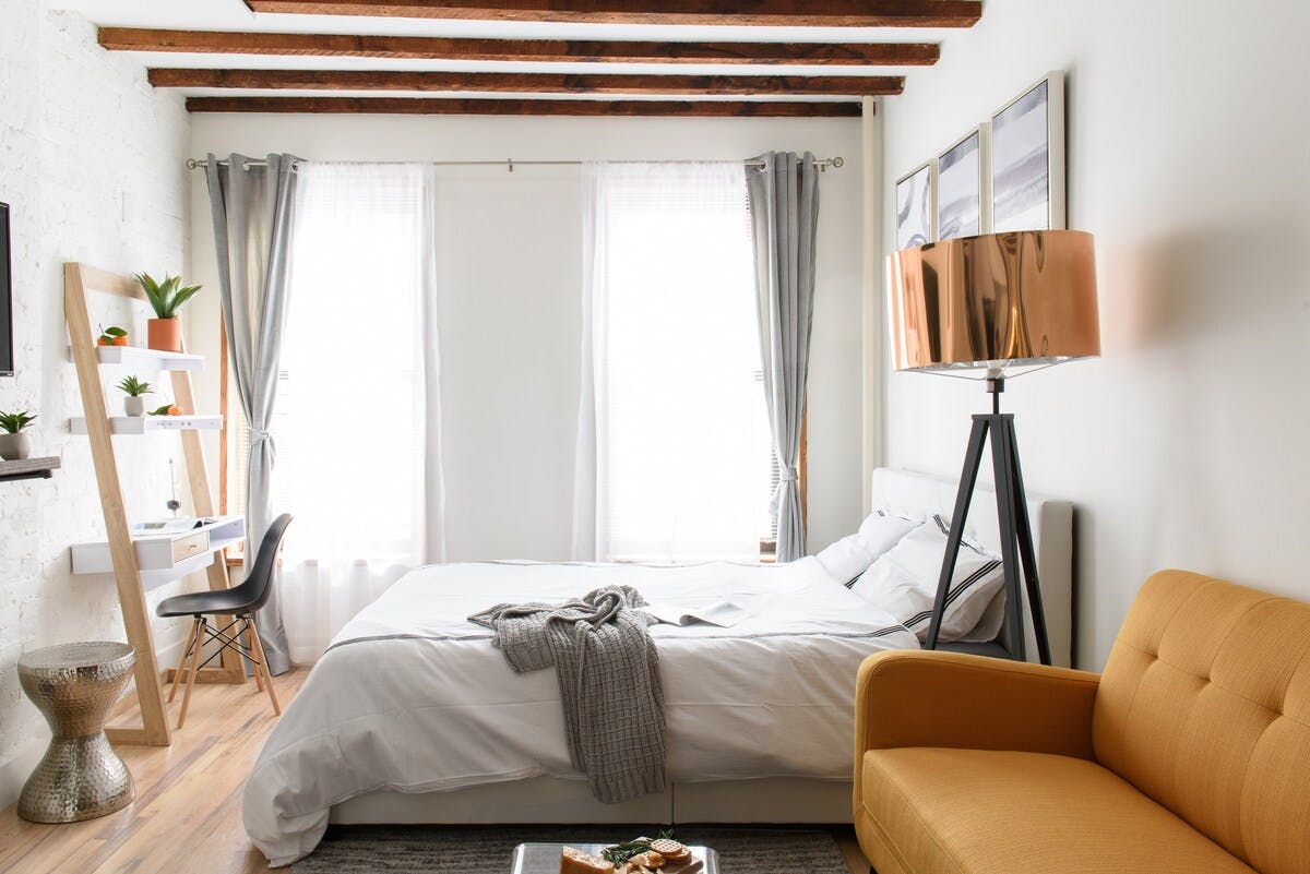 E 24th St, New York City, NY preview