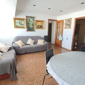  Wohnheim for rent for 430 € per month in Valencia, Avinguda de la Plata