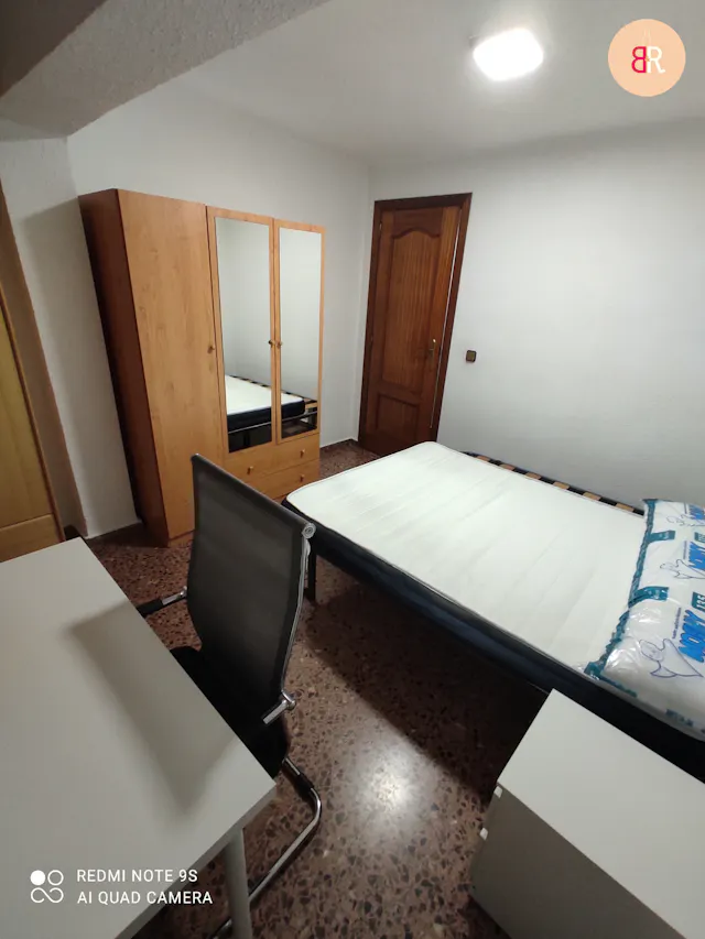 Private room in Avinguda de la Plata, Valencia (1369696) room image 16