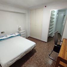  Wohnheim for rent for 360 € per month in Valencia, Avinguda de la Plata