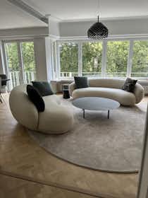 Mieszkanie do wynajęcia za 4500 € miesięcznie w mieście Gent, Franklin Rooseveltlaan