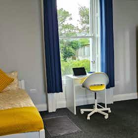 Gedeelde kamer te huur voor € 700 per maand in Dublin, Royal Canal Terrace