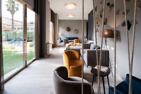 Lägenhet att hyra för 1 120 € i månaden i A Coruña, Lugar Someso