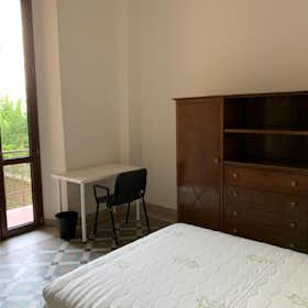 Private room for rent for €430 per month in Florence, Via Cesare Guasti