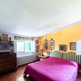 Huis te huur voor € 10.000 per maand in Pesaro, Strada di Casale