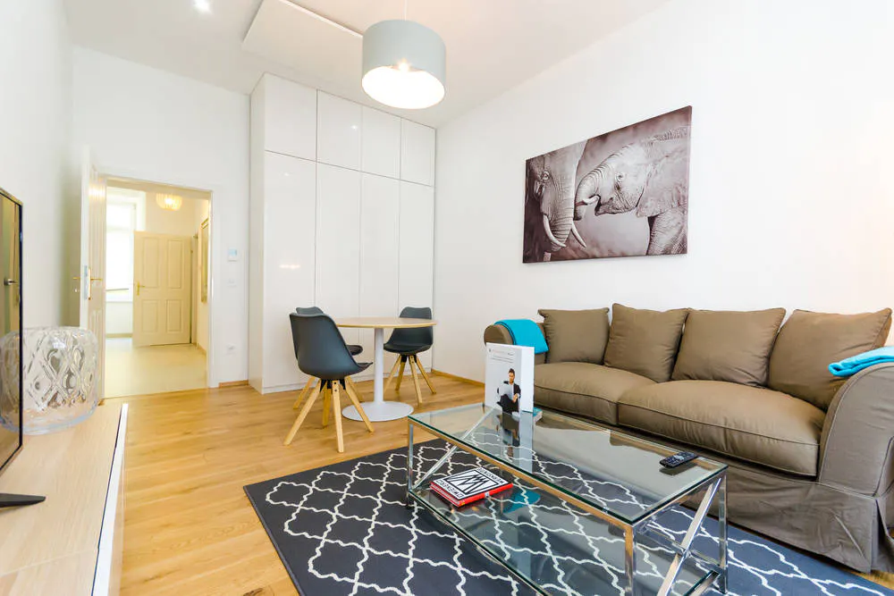 1-Bedroom Apartment in Adambergergasse, Vienna (1370554) ROOM 1