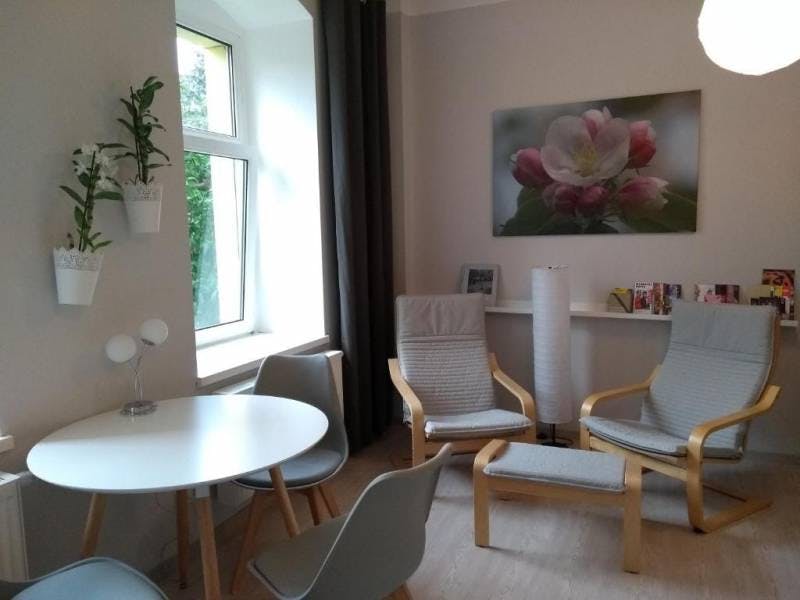 Квартира за оренду для 1 155 EUR на місяць у Dresden, Frühlingstraße