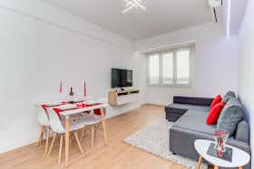 Apartment for rent for €1,495 per month in Amadora, Avenida dos Cravos Vermelhos