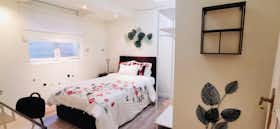 Отдельная комната сдается в аренду за 450 € в месяц в Saint-Gilles, Avenue de la Jonction