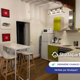 Appartamento for rent for 1.163 € per month in Aix-en-Provence, Rue de la Fonderie