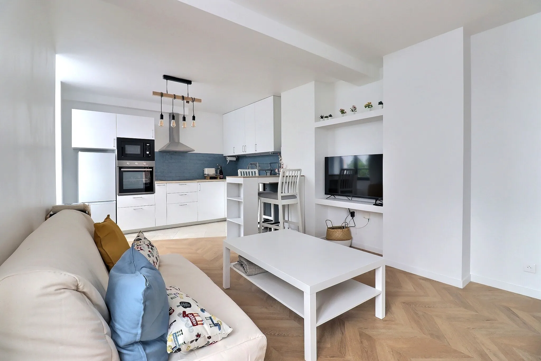 1-Bedroom Apartment in Rue Gabriel Péri, Issy-les-Moulineaux (1373660) ROOM 1