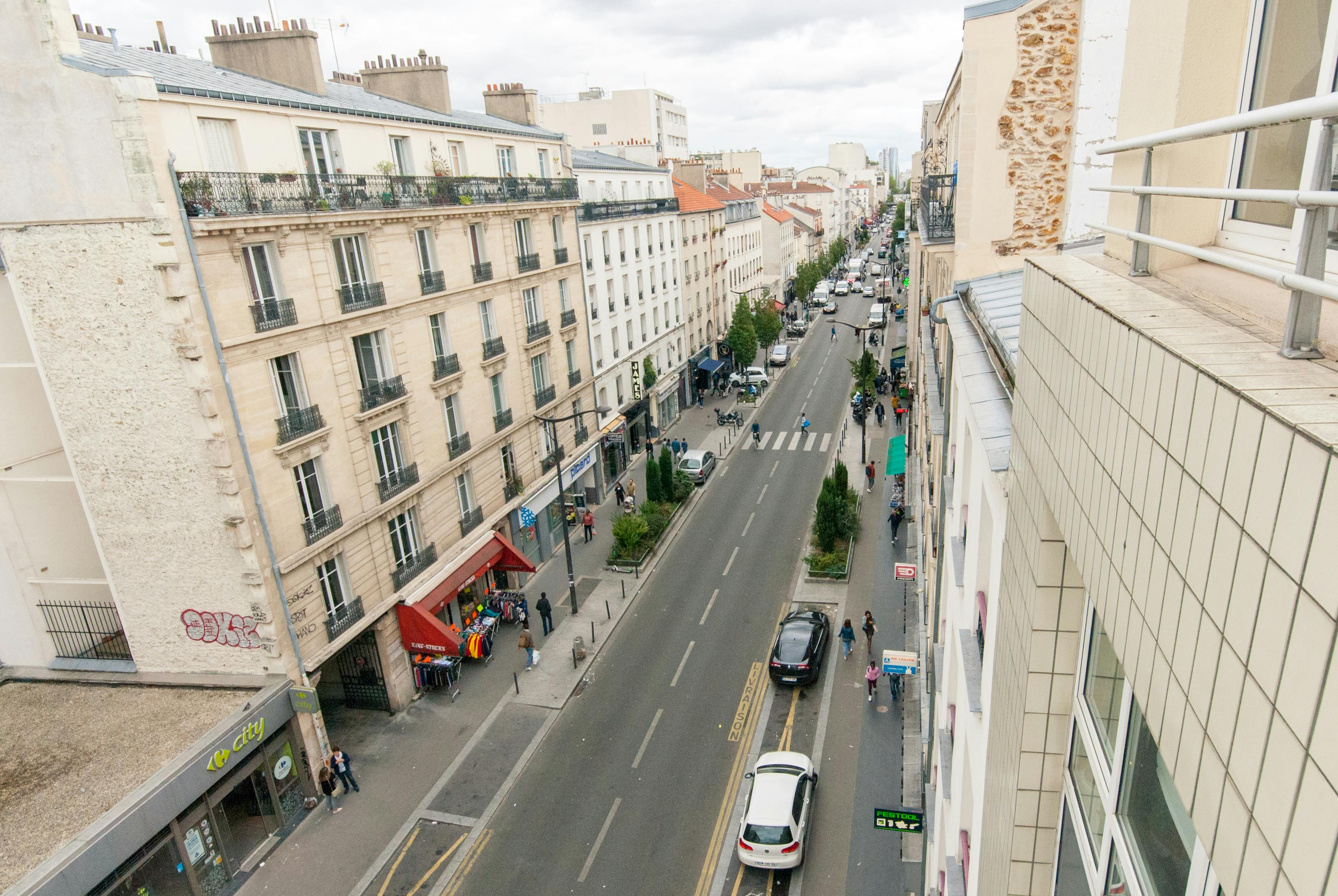 Private room for rent on Rue d'Avron, Paris - Plus