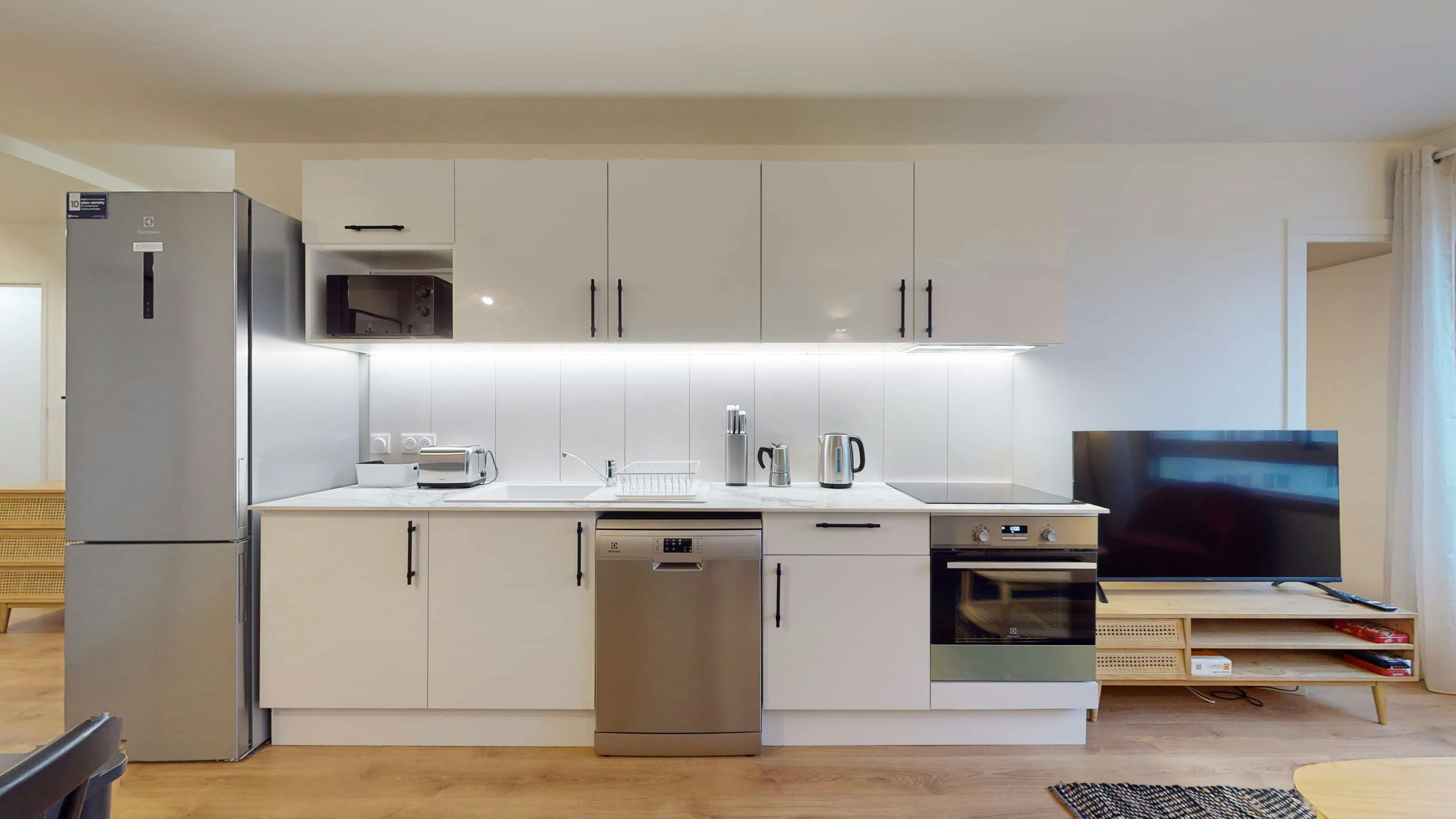 Отдельная комната сдается в аренду за 929 € в месяц в Courbevoie, Square Henri Regnault