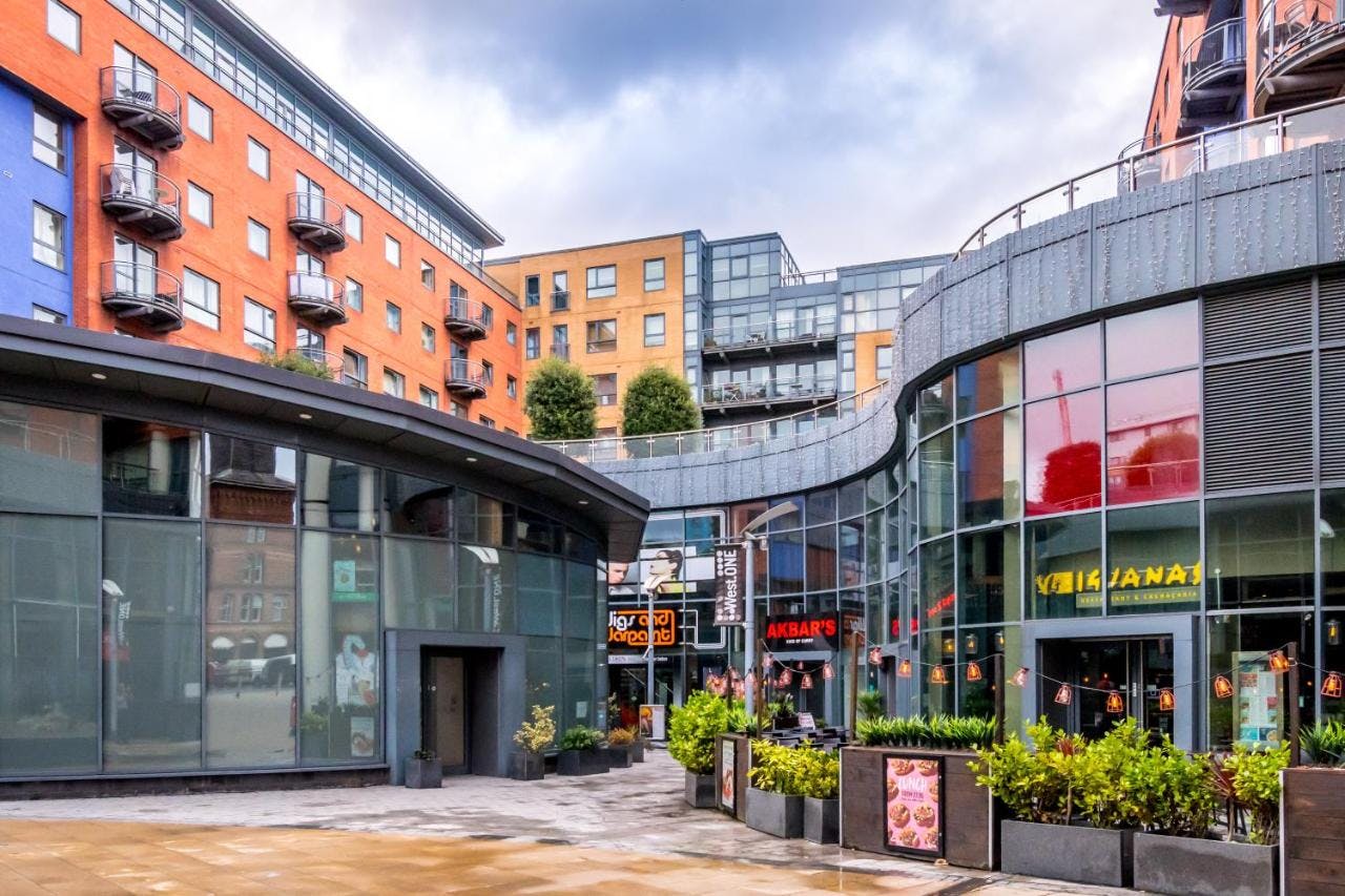 公寓 正在以 £5,000 的月租出租，其位于 Sheffield, Fitzwilliam Street