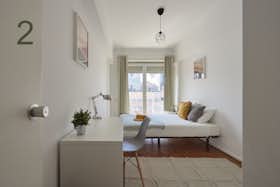 Appartement te huur voor € 700 per maand in Lisbon, Rua do Arco do Carvalhão