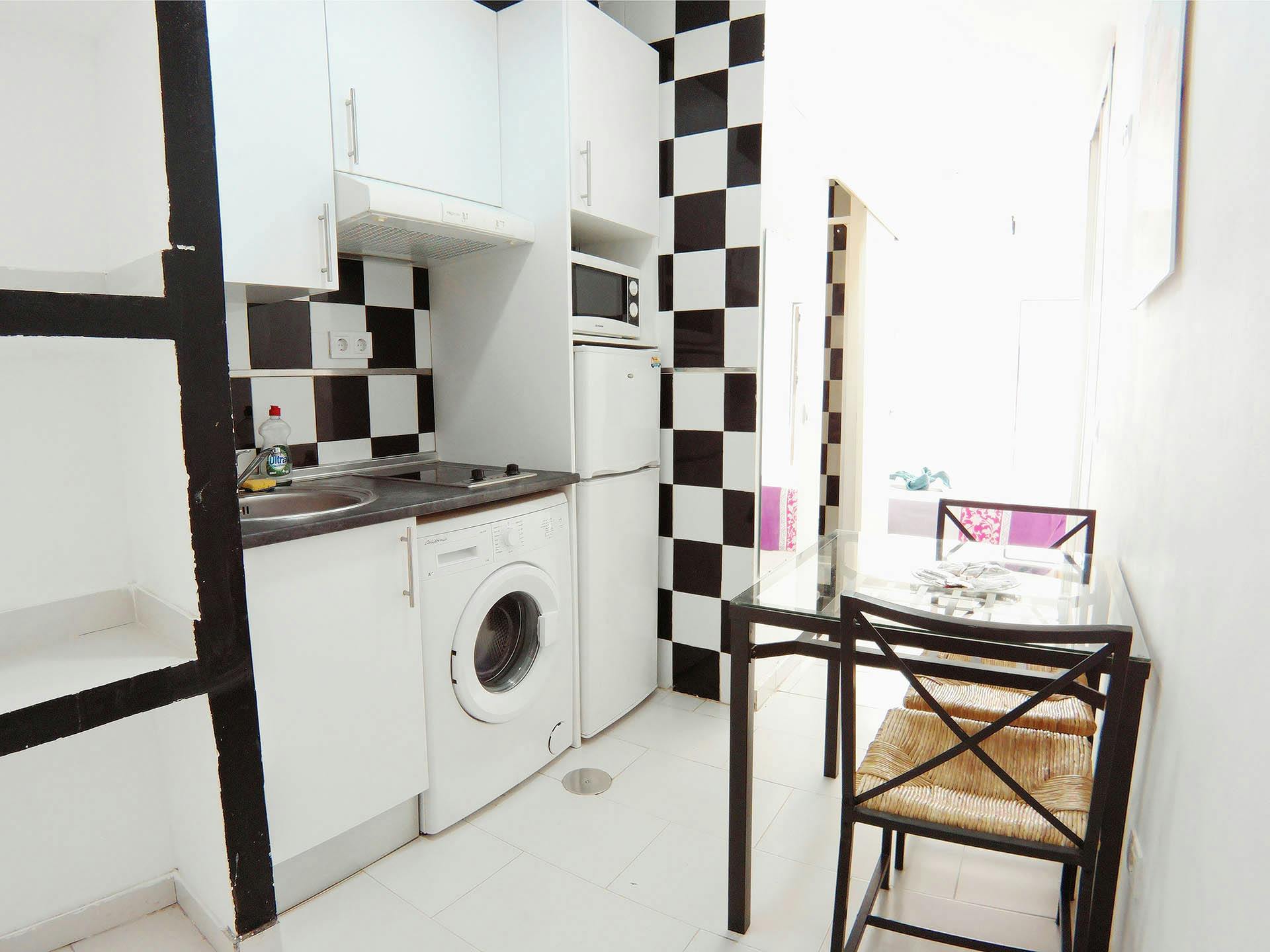 Calle de Antonio Zamora, Madrid preview