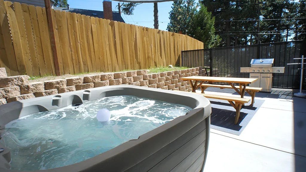 House for rent for $8,000 per month in Running Springs, Ocean View Dr