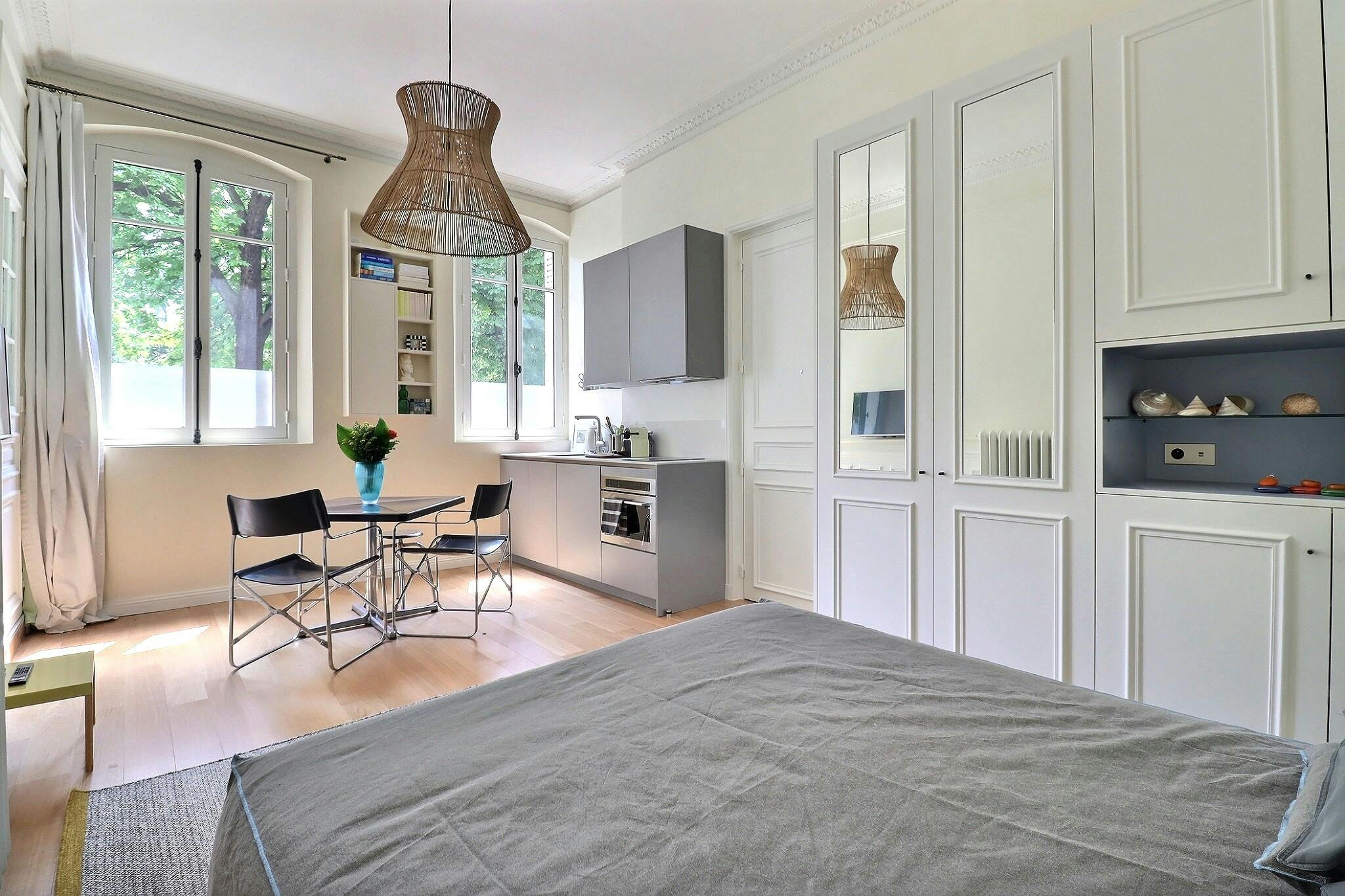 Appartement – Paris, 8th Arrondissement - Plus