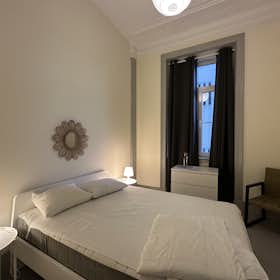 Private room for rent for €750 per month in Lisbon, Rua Braamcamp