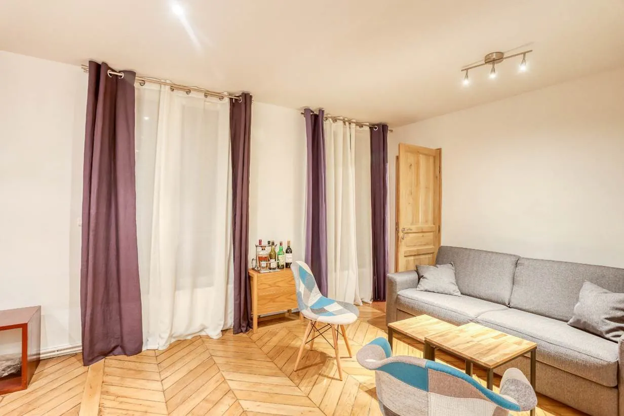 1-Bedroom Apartment in Rue Cadet, Paris (1375292) ROOM 4