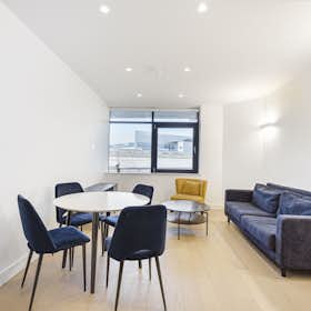 Appartement te huur voor £ 1.695 per maand in Brentford, Shield Drive
