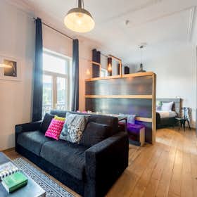 Studio for rent for €1,250 per month in Brussels, Rue Lebeau