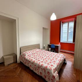 Private room for rent for €550 per month in Turin, Via Sant'Anselmo