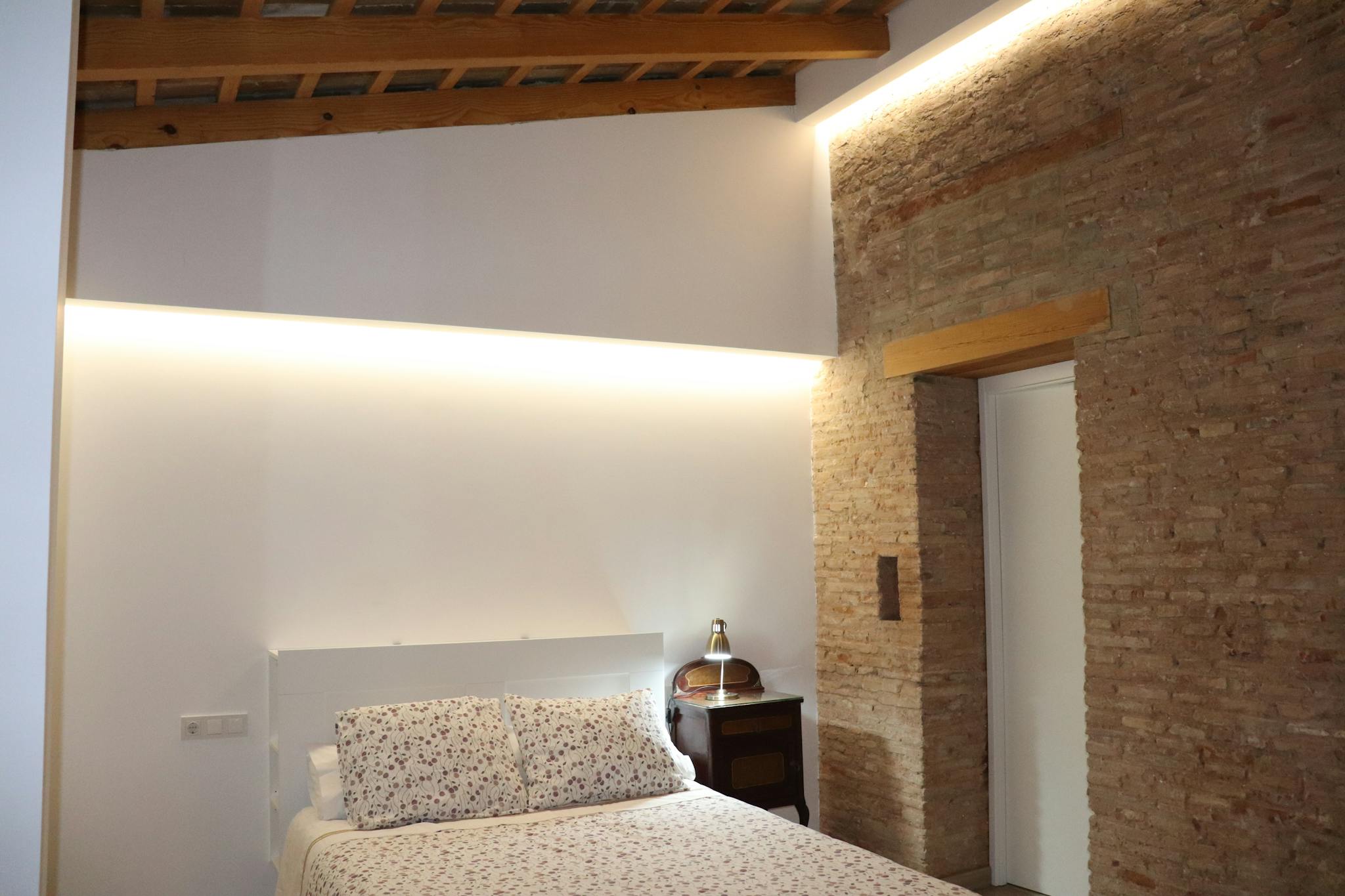 Carrer Miracle, Port Saplaya preview