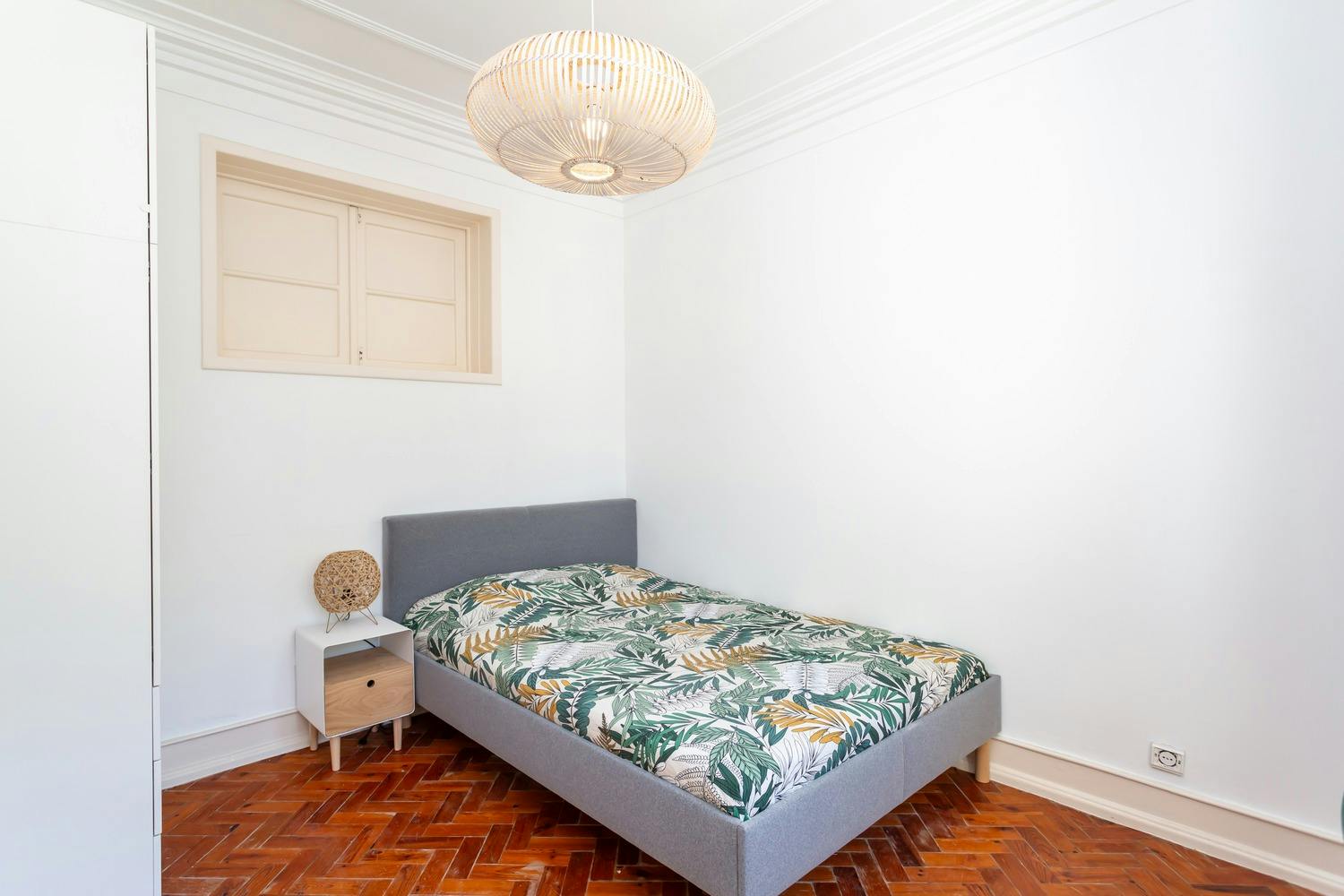 Rua Actor Vale, Lisbon preview