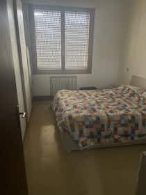 Privé kamer te huur voor € 800 per maand in Montegrotto Terme, Via Alessandro Manzoni